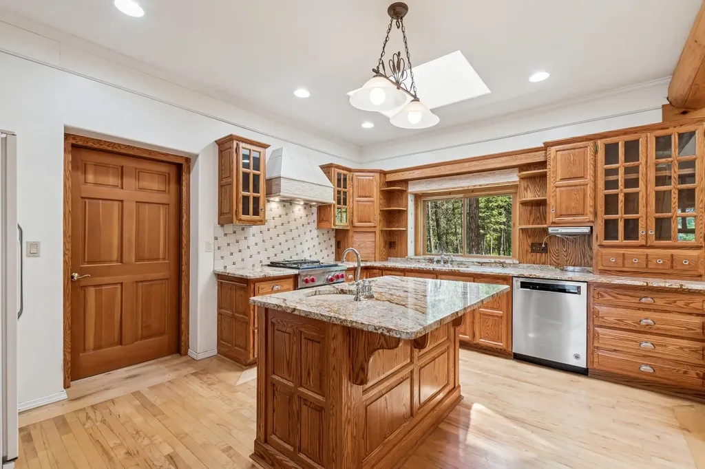 551 Ranch Road Bigfork MT 59911
