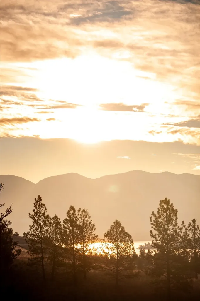 44625 Wild Horse Island Lane Dayton MT 59914