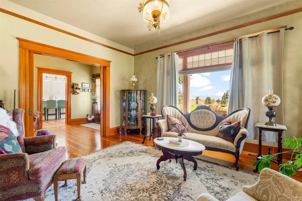 290 Bowman Road Hamilton MT 59840