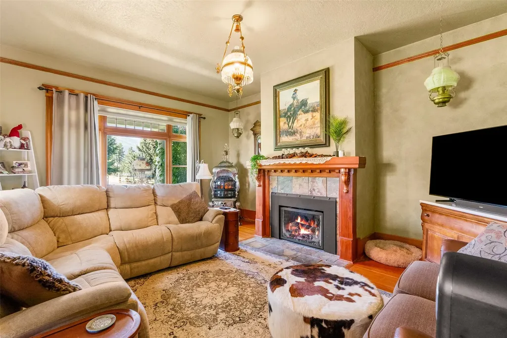 290 Bowman Road Hamilton MT 59840