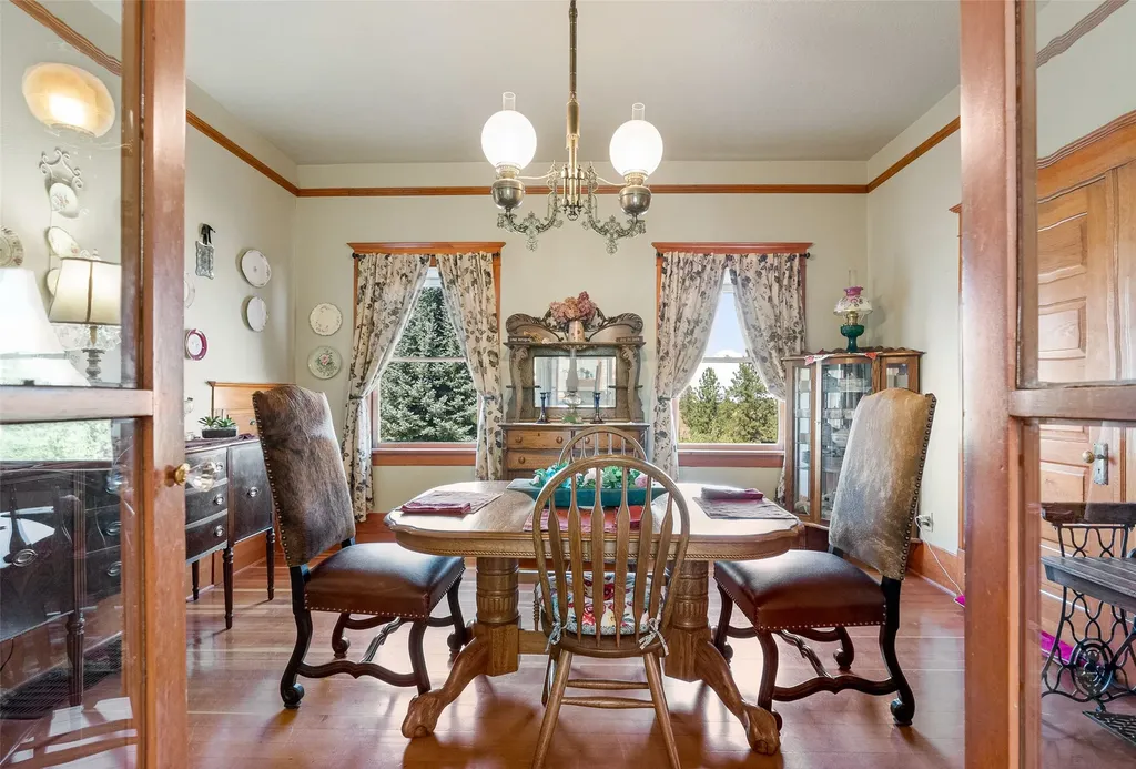 290 Bowman Road Hamilton MT 59840