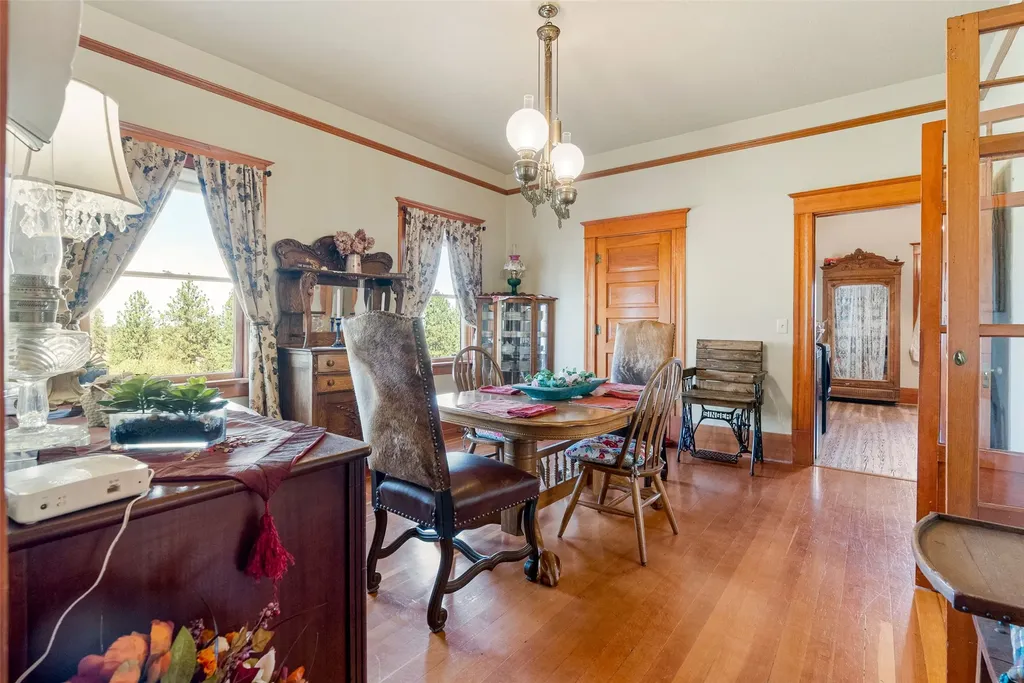 290 Bowman Road Hamilton MT 59840