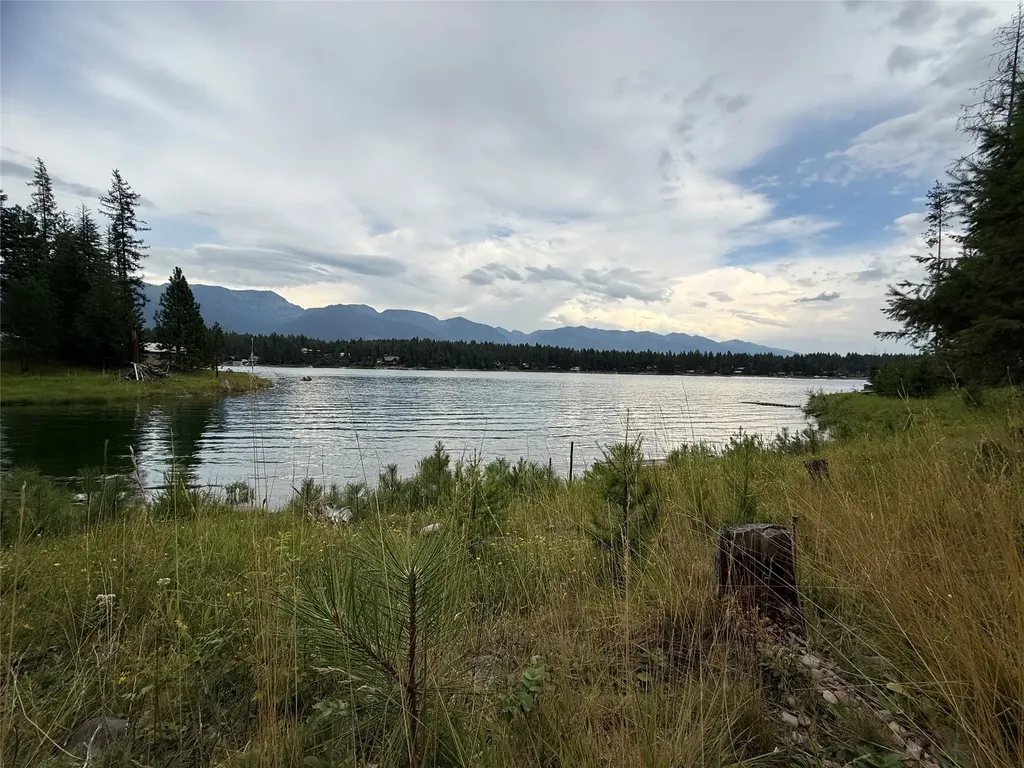 1874 Echo Cabin Loop Bigfork MT 59911