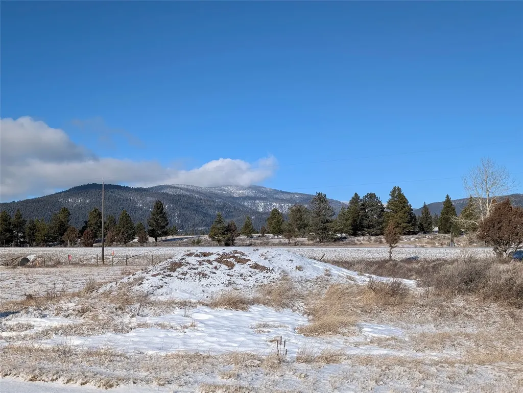 4070 Dutchman Lane Lincoln MT 59639