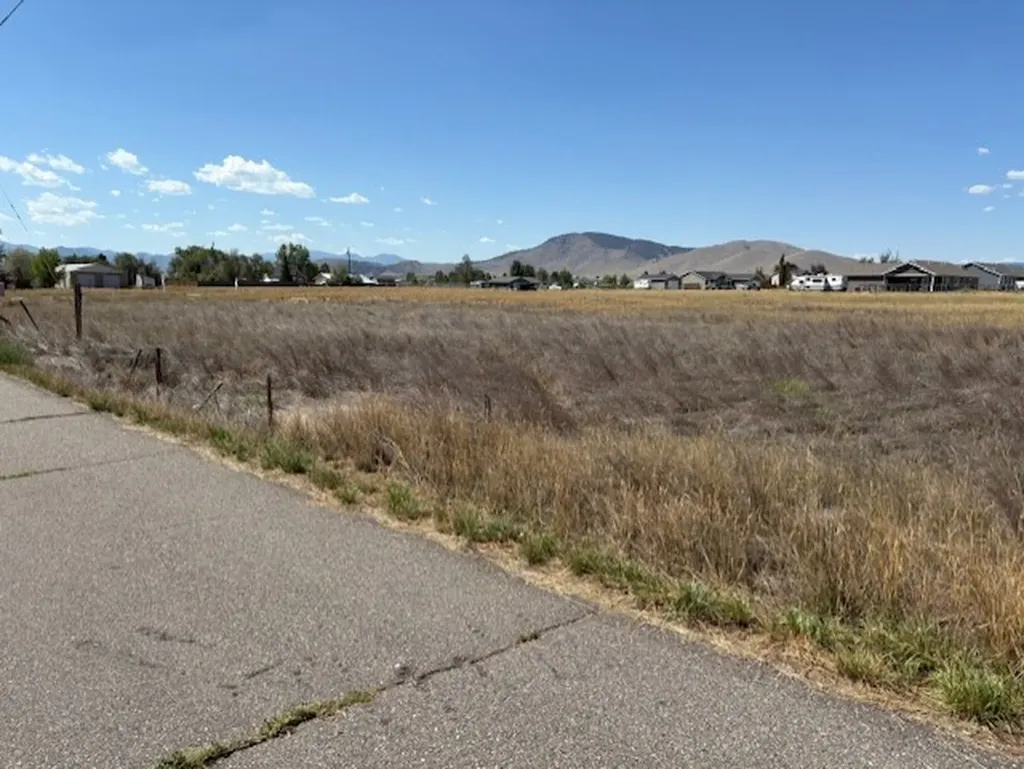1194 Hunter Road Helena MT 59602