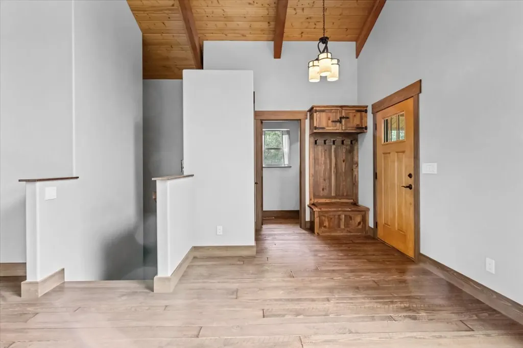 53 Mccracken Trail Eureka MT 59917