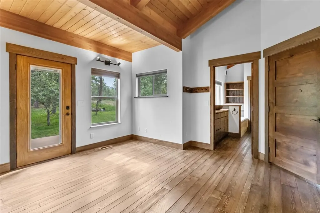 53 Mccracken Trail Eureka MT 59917