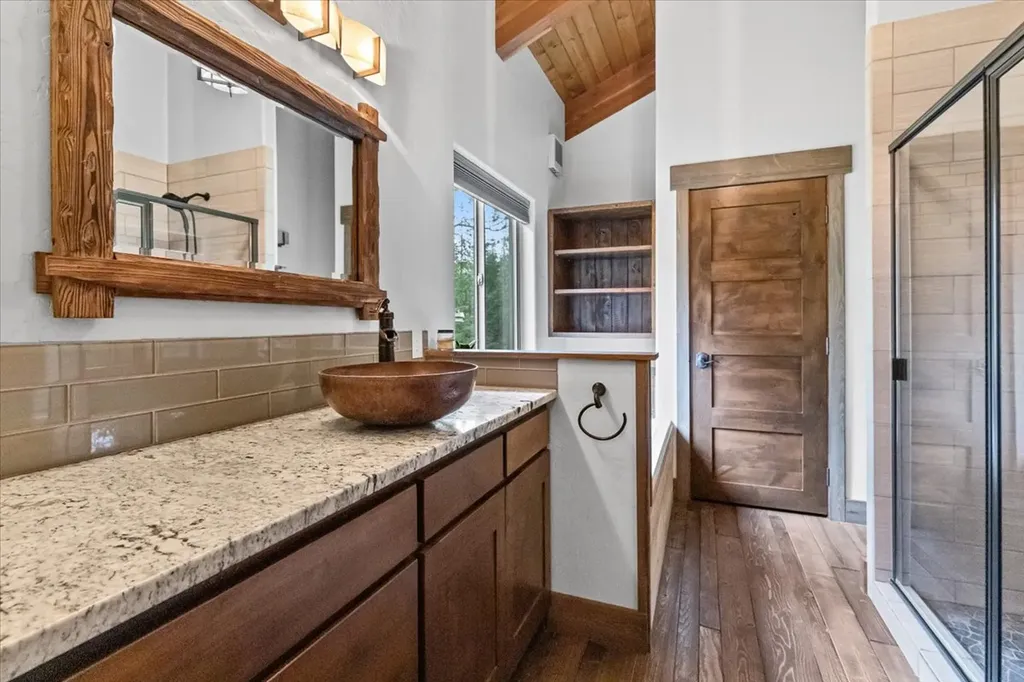 53 Mccracken Trail Eureka MT 59917