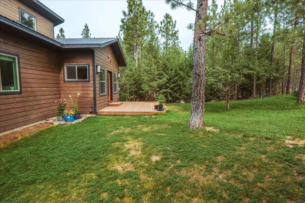 53 Mccracken Trail Eureka MT 59917