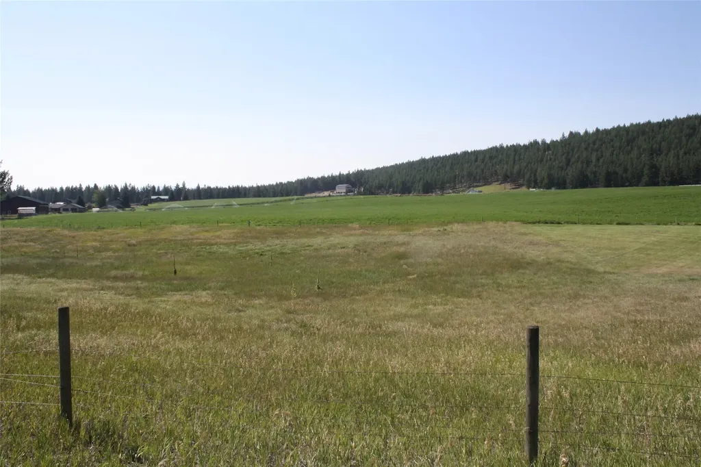 5765 W Kootenai Road Rexford MT 59930