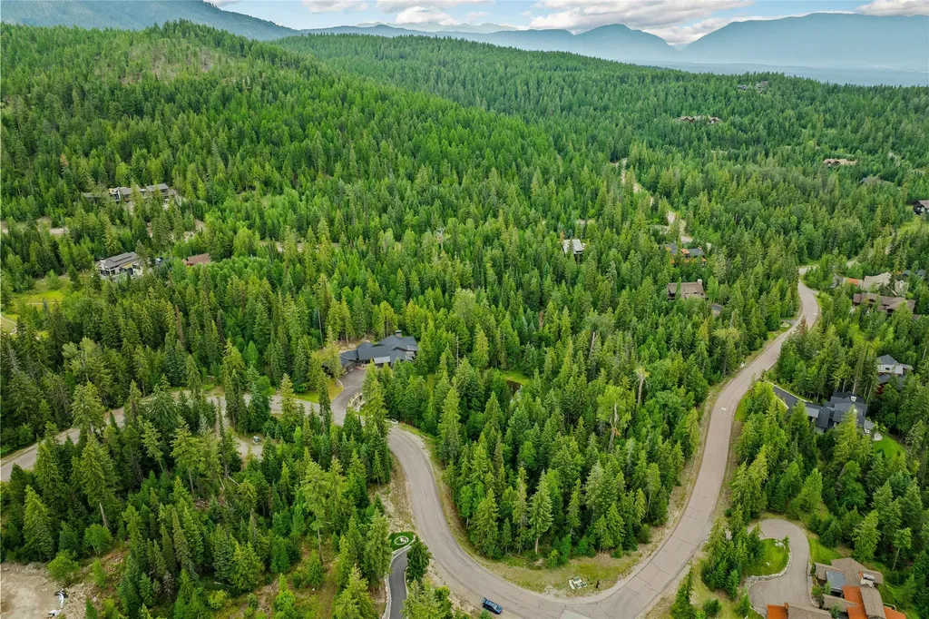 90 Woodland Star Circle Whitefish MT 59937