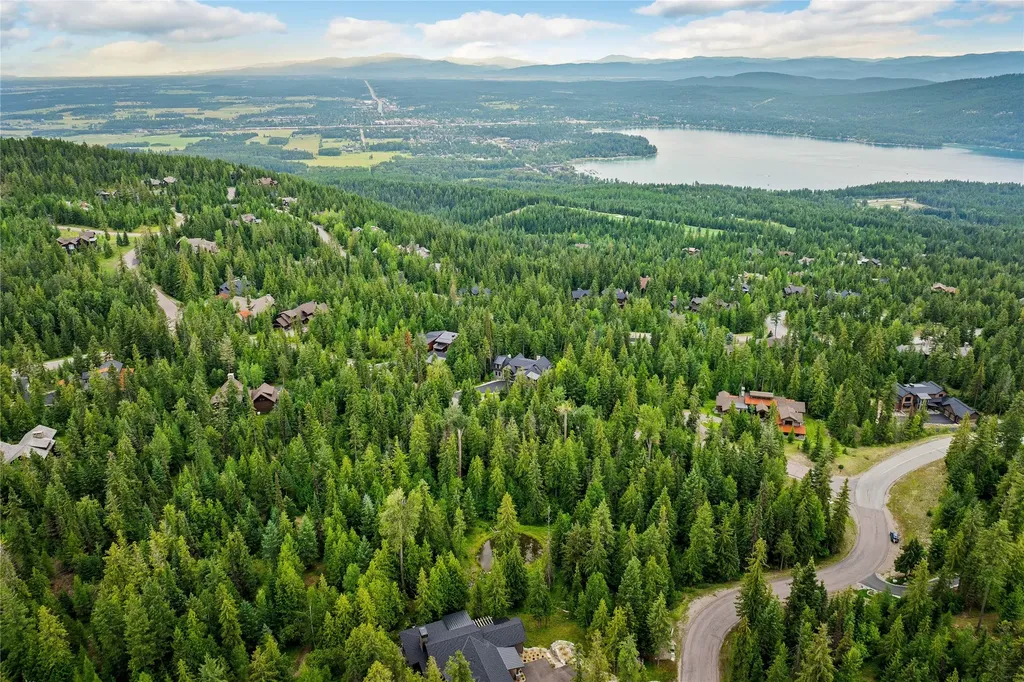 90 Woodland Star Circle Whitefish MT 59937