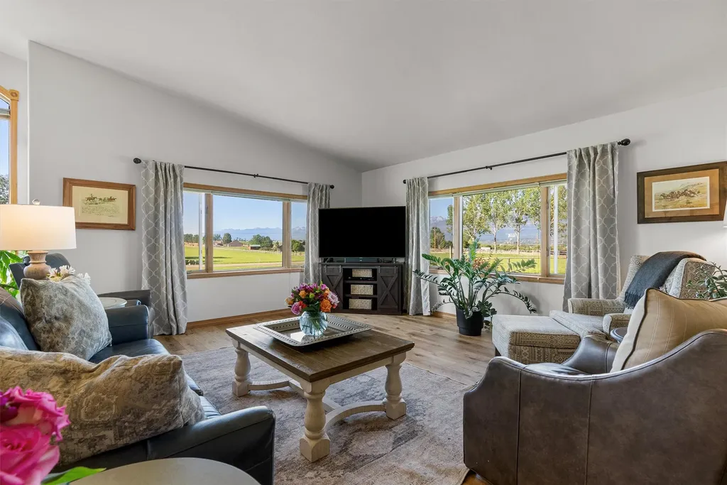 412 Bass Lane Corvallis MT 59828
