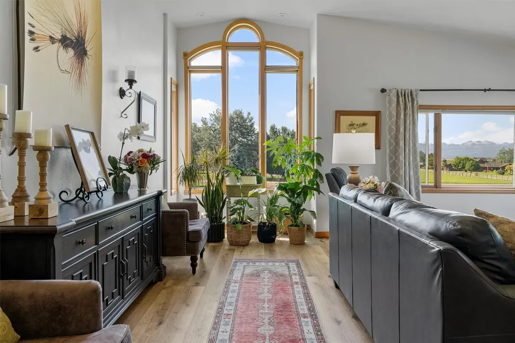 412 Bass Lane Corvallis MT 59828