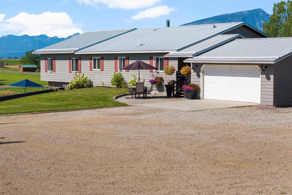 412 Bass Lane Corvallis MT 59828