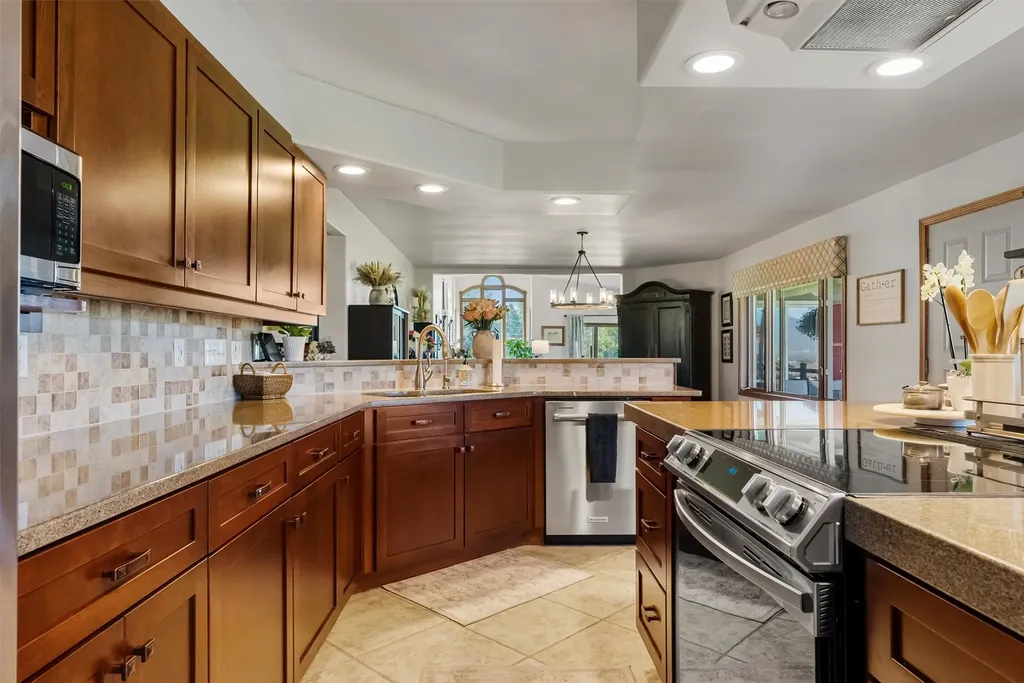 412 Bass Lane Corvallis MT 59828
