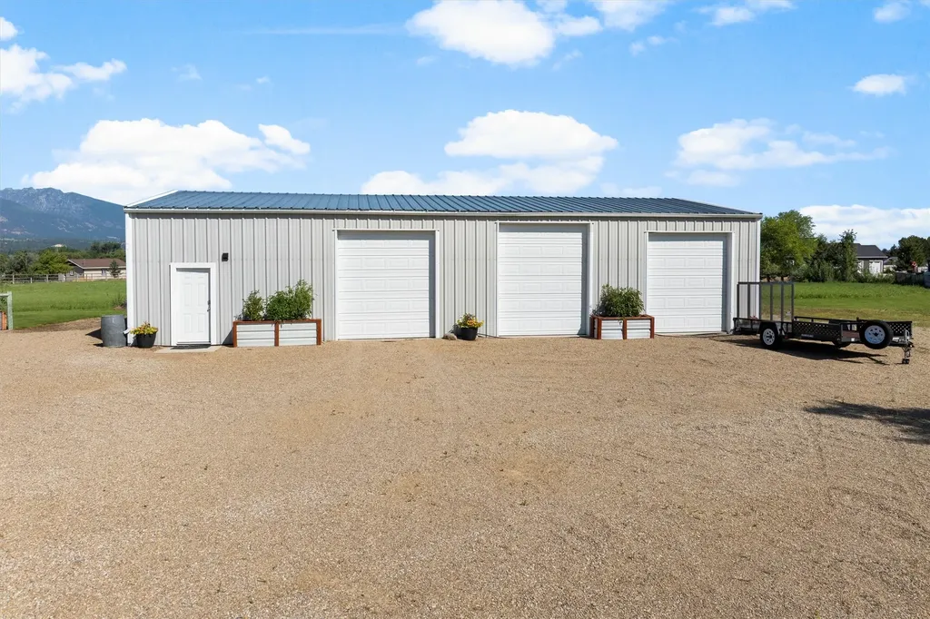 412 Bass Lane Corvallis MT 59828