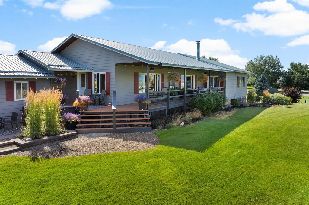 412 Bass Lane Corvallis MT 59828