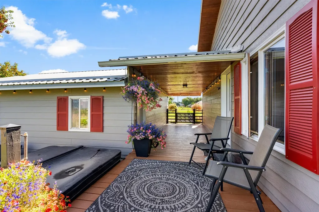 412 Bass Lane Corvallis MT 59828