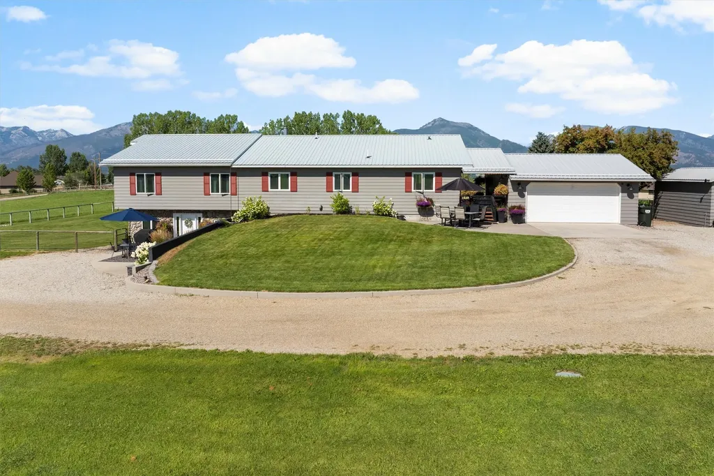 412 Bass Lane Corvallis MT 59828