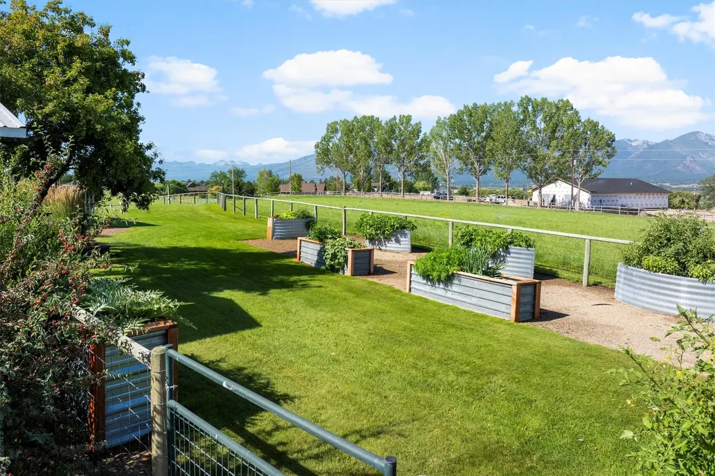 412 Bass Lane Corvallis MT 59828