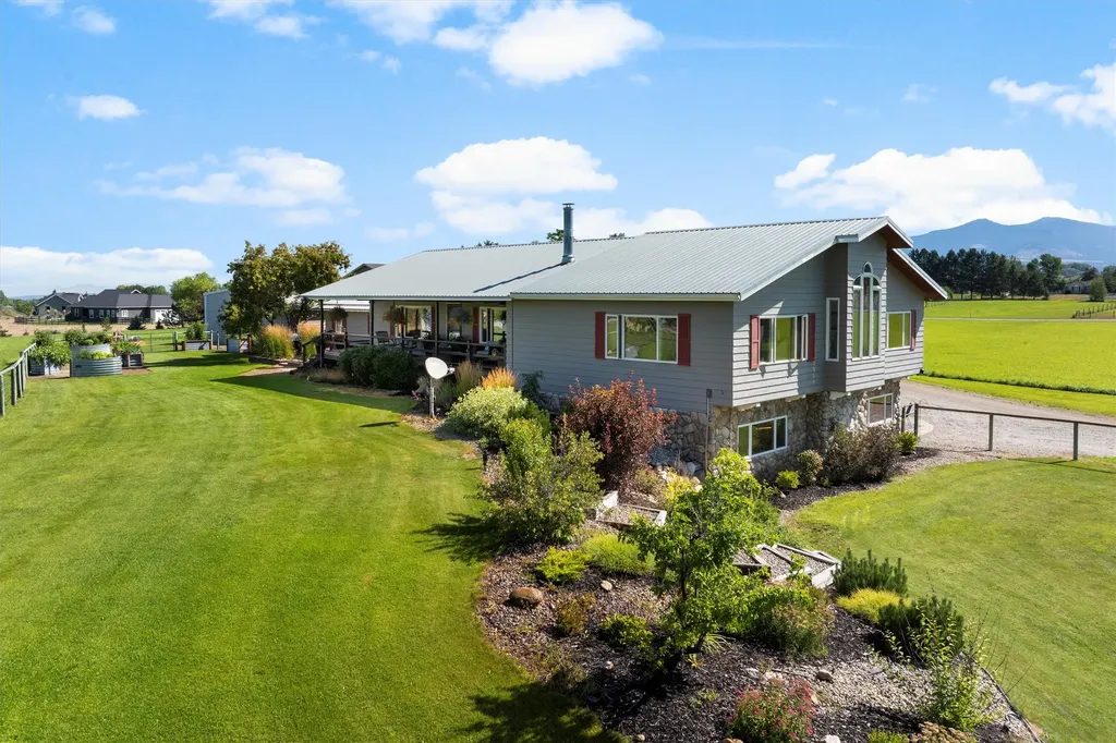 412 Bass Lane Corvallis MT 59828