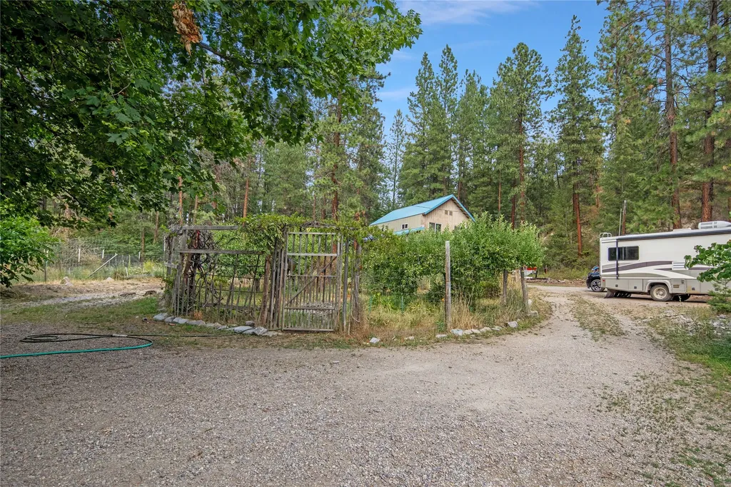 193 Buffalo Bill Road Plains MT 59859