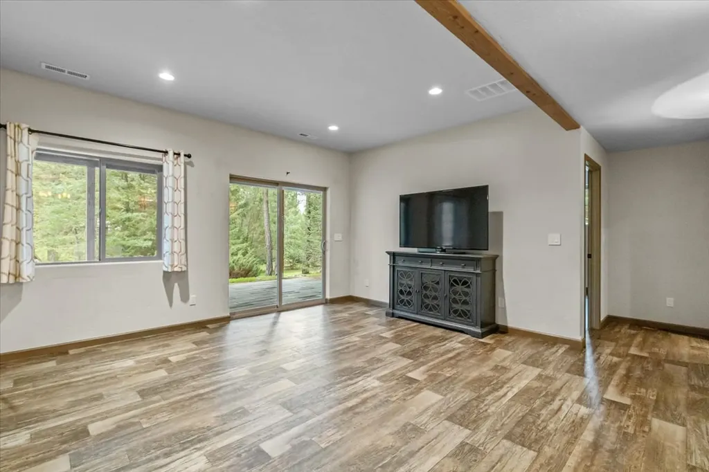53 Mccracken Trail Eureka MT 59917