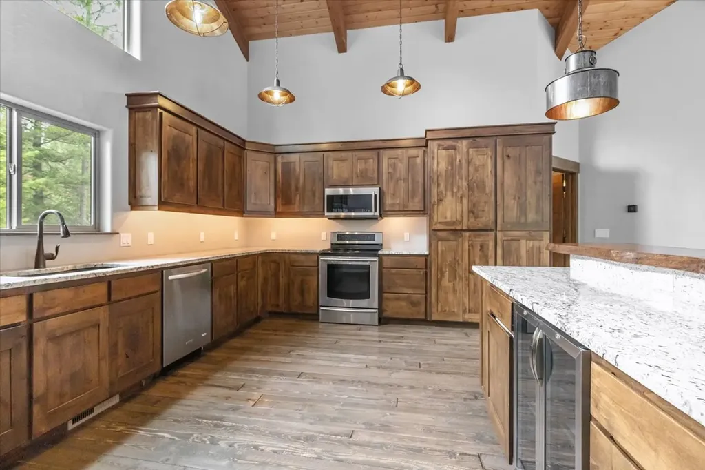 53 Mccracken Trail Eureka MT 59917
