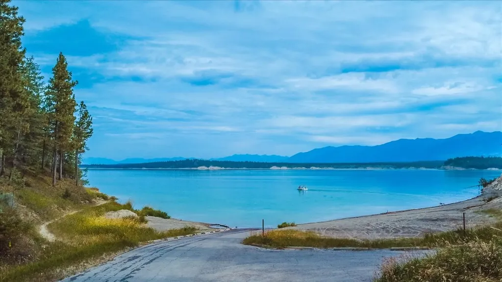 53 Mccracken Trail Eureka MT 59917