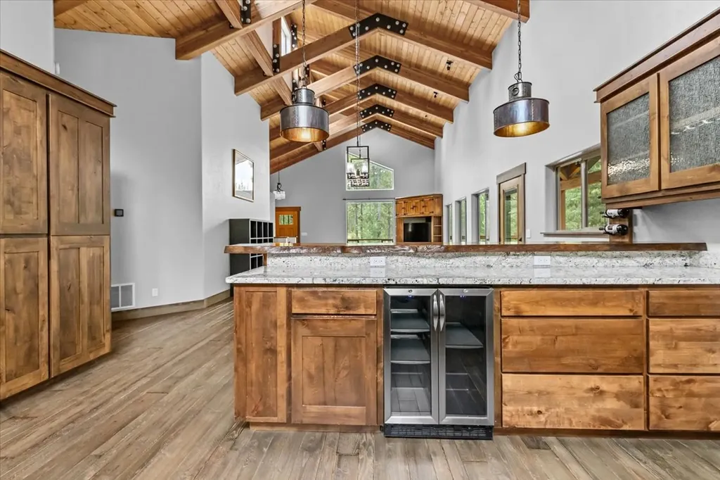 53 Mccracken Trail Eureka MT 59917