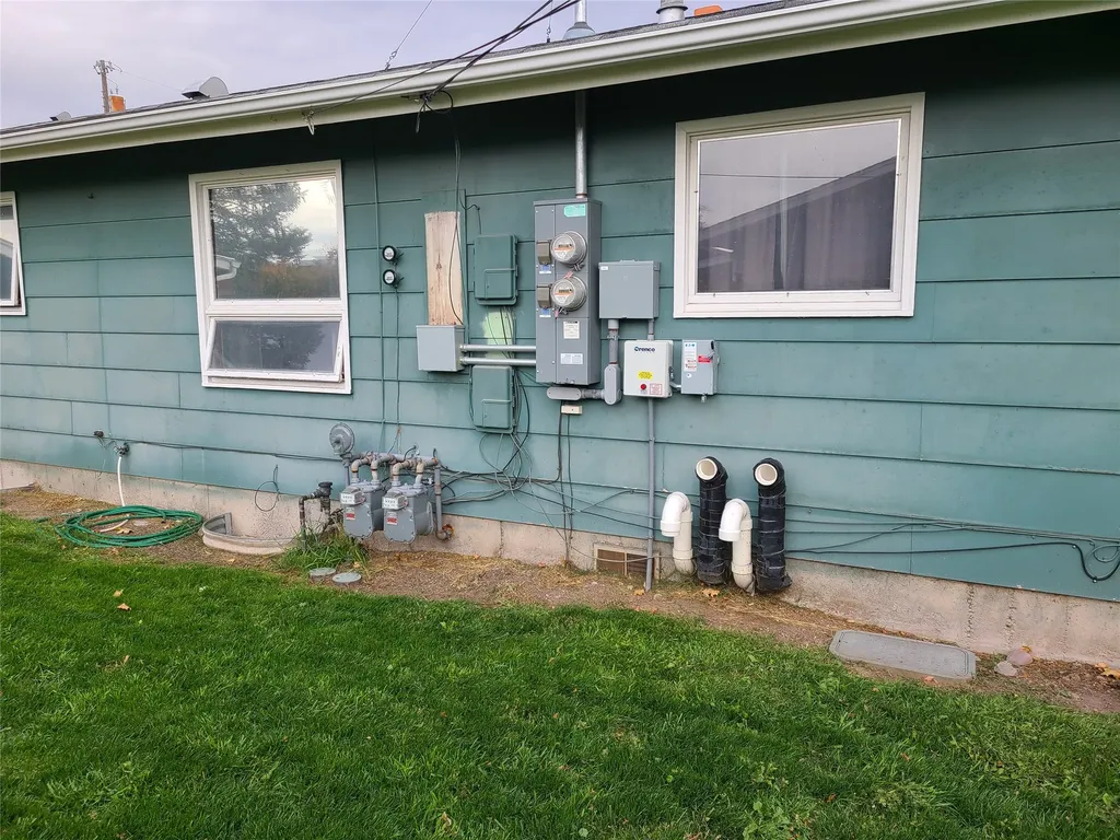 3711 & 3715 Schilling Street Missoula MT 59801