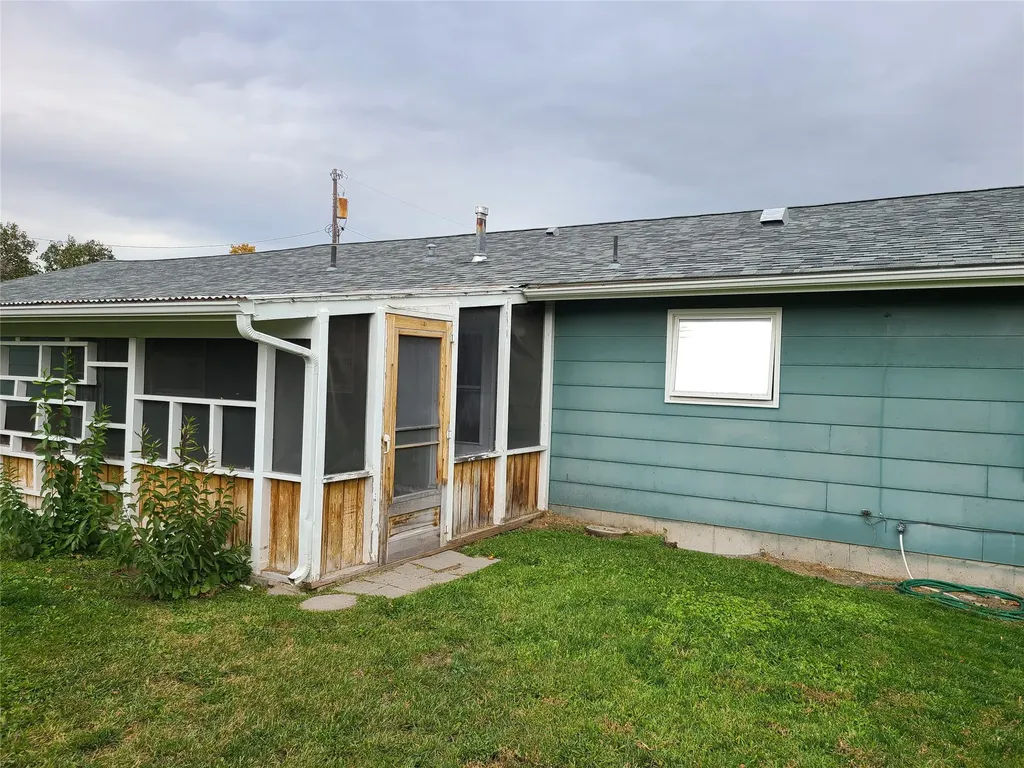 3711 & 3715 Schilling Street Missoula MT 59801