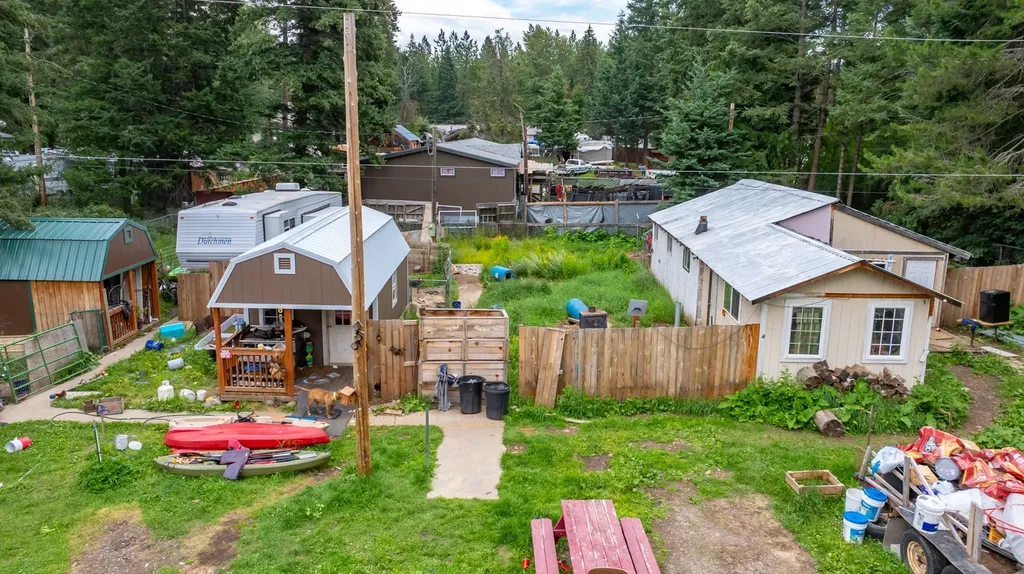 555, 553, & 549 Canyon Road Hungry Horse MT 59919