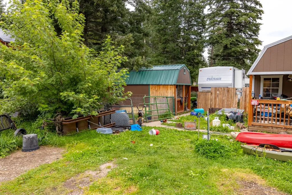 555, 553, & 549 Canyon Road Hungry Horse MT 59919