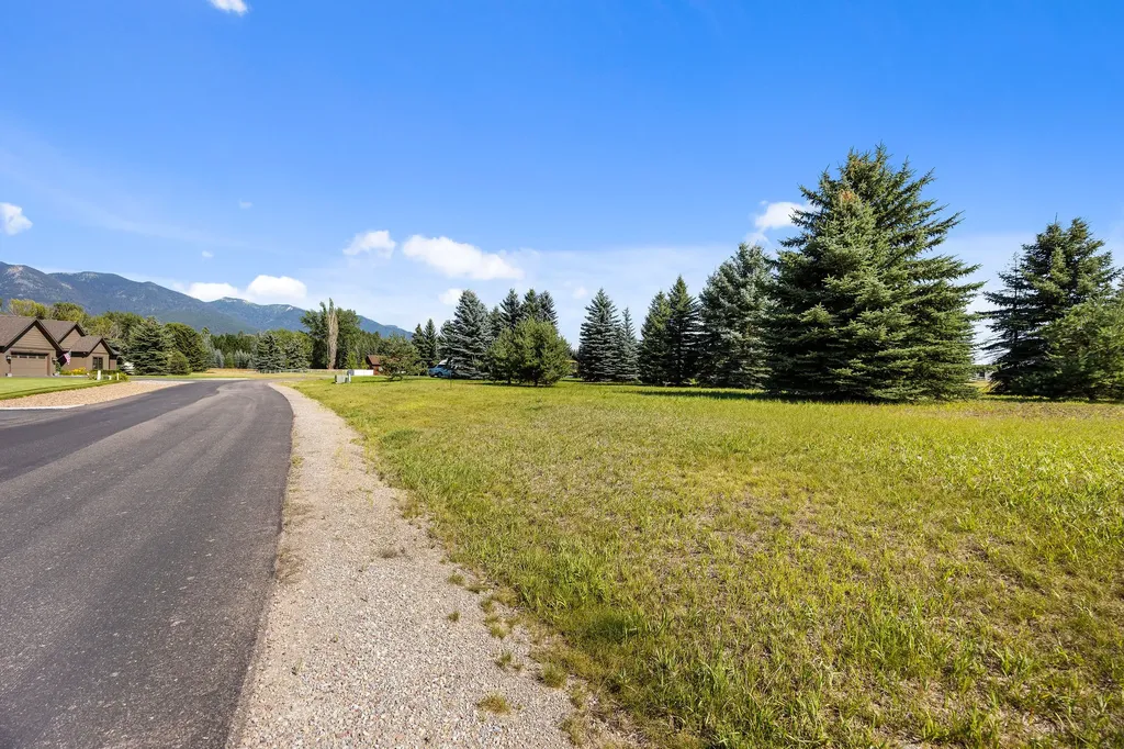 322 Spruce Meadows Loop Kalispell MT 59901