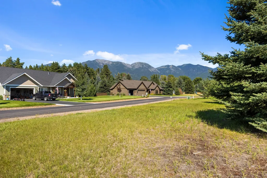 322 Spruce Meadows Loop Kalispell MT 59901