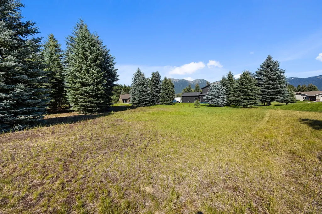322 Spruce Meadows Loop Kalispell MT 59901
