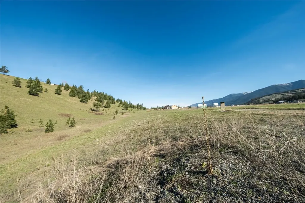 80 Esker Lane Eureka MT 59917