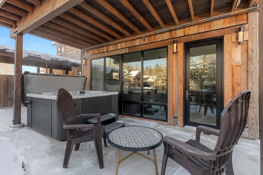 59 Crestwood Drive Whitefish MT 59937