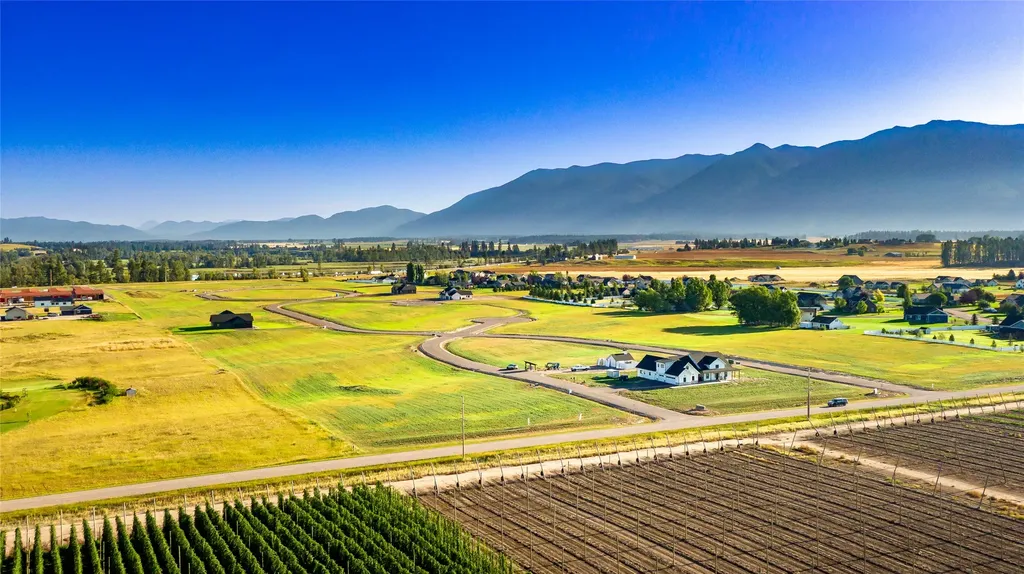 422 Charlotte Peak Drive Kalispell MT 59901
