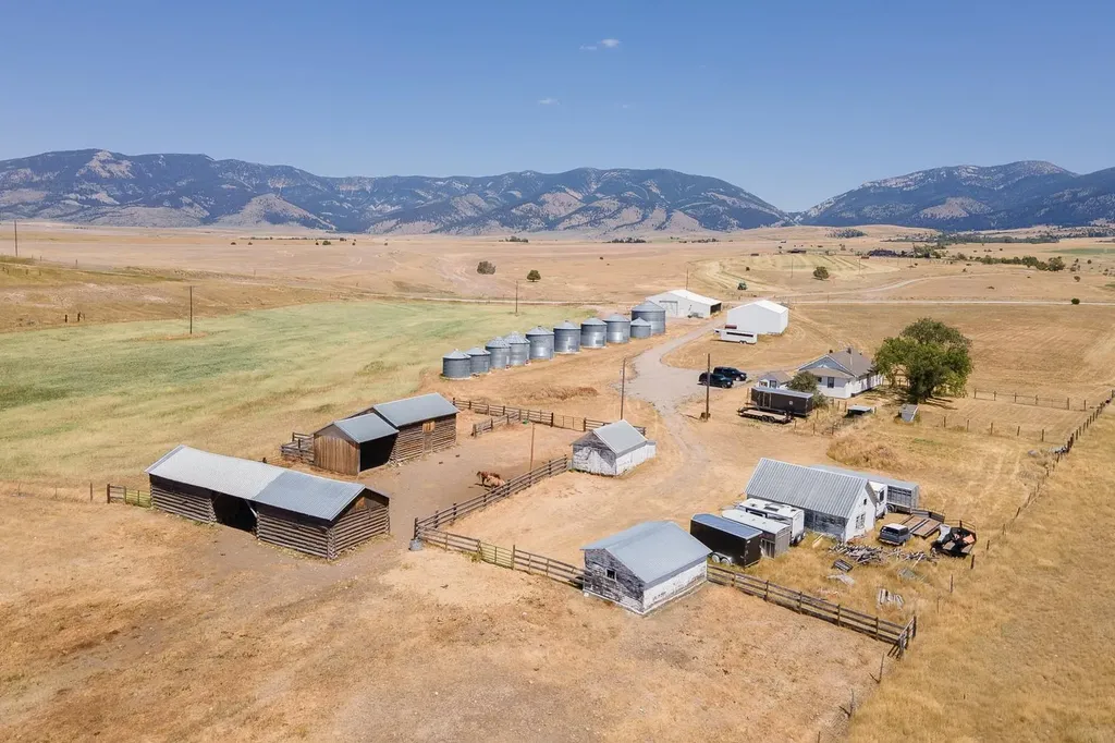 13920 Theisen Road Belgrade MT 59714