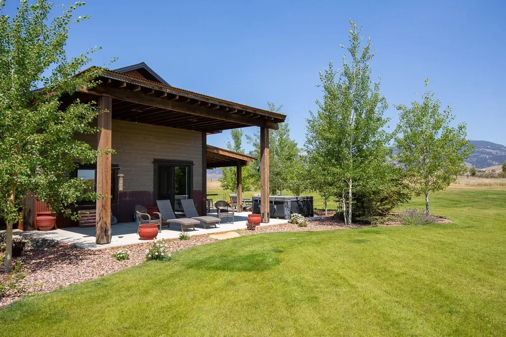 13920 Theisen Road Belgrade MT 59714