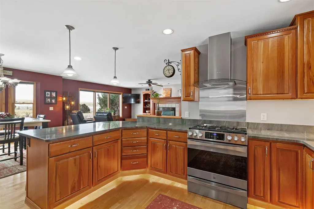 13920 Theisen Road Belgrade MT 59714