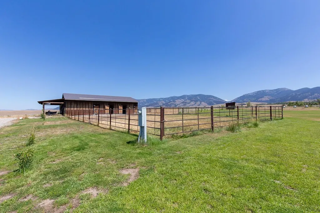 13920 Theisen Road Belgrade MT 59714