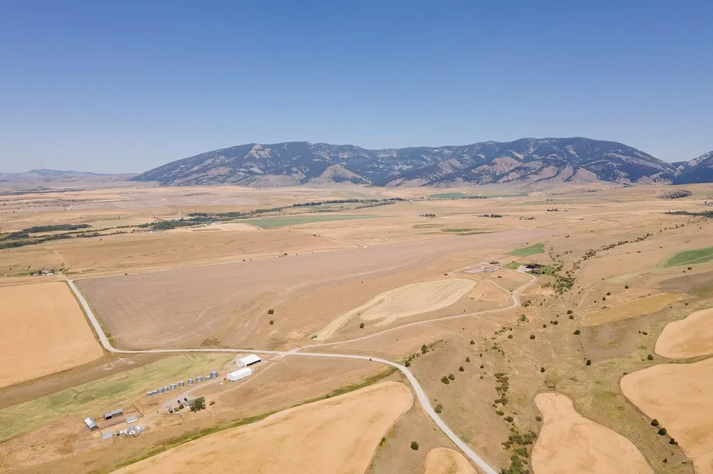 13920 Theisen Road Belgrade MT 59714