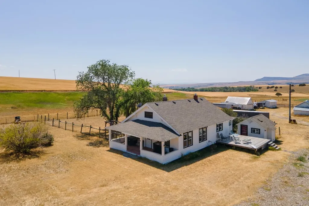 13920 Theisen Road Belgrade MT 59714