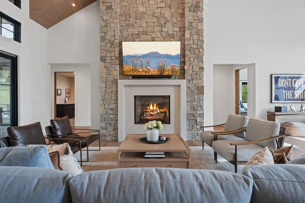 519 Hillside Ranch Road Victor MT 59875