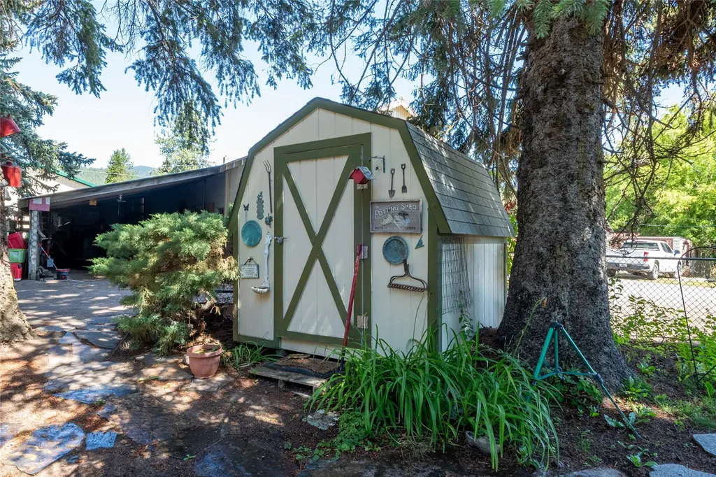 207 Main Street St Regis MT 59866