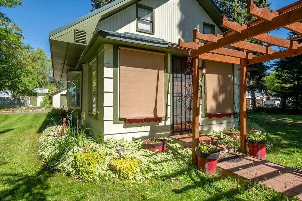 207 Main Street St Regis MT 59866